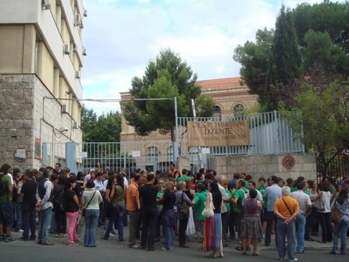 Apoyo A Los Profesores Encerrados En Vitrubio