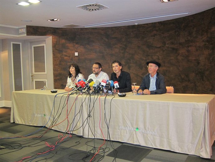 Miren Legorburu, Txelui Moreno, Niko Moreno Y Tasio Erkizia (IA)