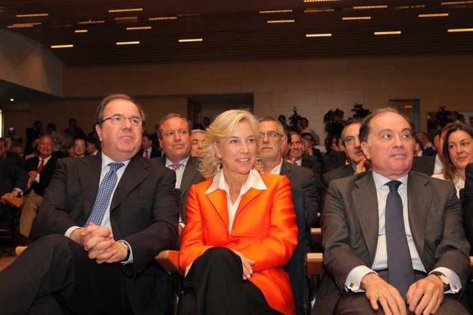 Herrera, Dancausa Y Villanueva En La Inauguración Del Curso Económico