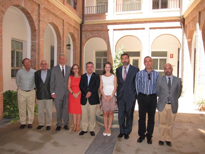 Campos, Con La Junta Directiva De AEMA-RM