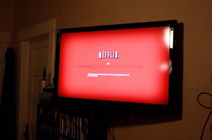 Pantalla De Televisión Con Netflix Por Moneyblognewz CC Flickr 