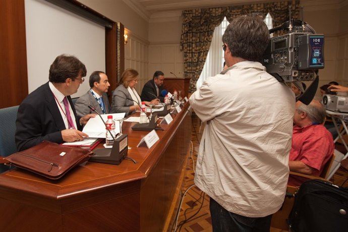 El Consejero De Educacion