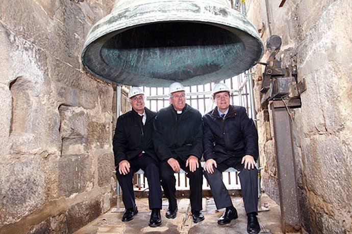 Campana Gorda De La Catedral De Toledo