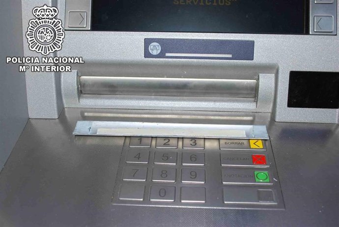 Cajero Automático Con Un Cepo