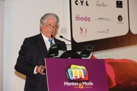 Los empresarios abogan por un contrato indefinido y único con una 20 días de indemnización