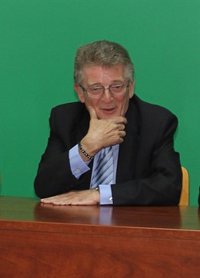 20N-Cabaña anuncia que presentará su candidatura al Congreso "siguiendo los requisitos que el partido establezca"