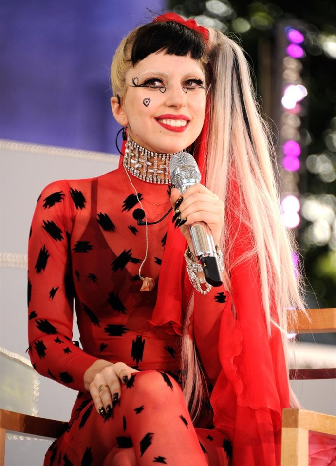 Lady Gaga En Un Programa De Televisión