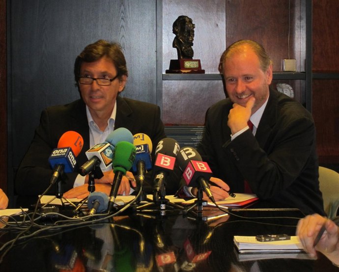 Mateu Isern Y Ramón Socías