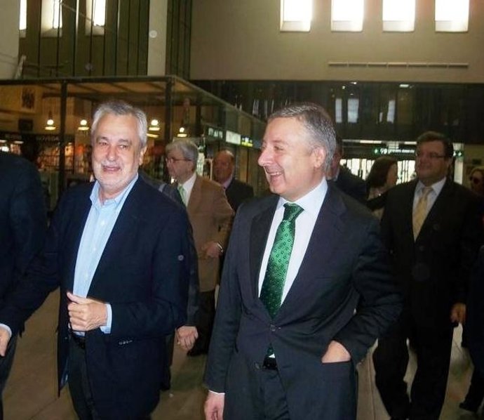 Griñán Y Blanco En Sevilla En Una Imagen De Archivo