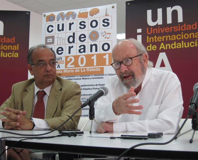 El Escritor Gaditano José Caballero Bonald. 