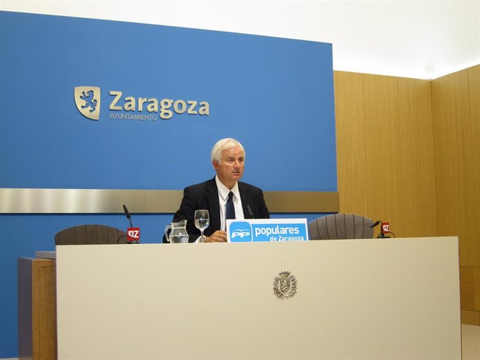 Eloy Suárez, Durante La Rueda De Prensa 