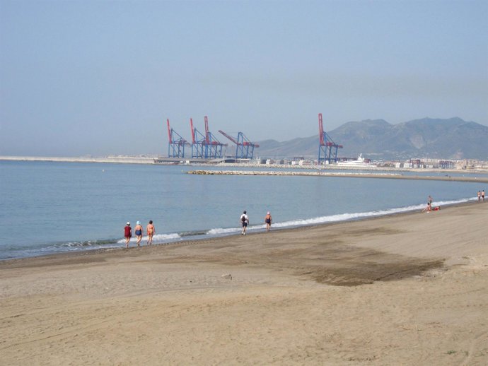 Imagen De La Playa De La Malagueta