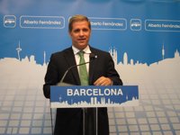 Alberto Fernández (PP) avisa a Trias y CiU que deben respetar la sentencia sobre inmersión