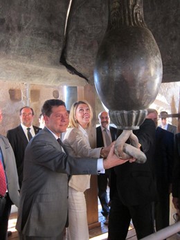 Page Y Cospedal En La Campana De La Catedral