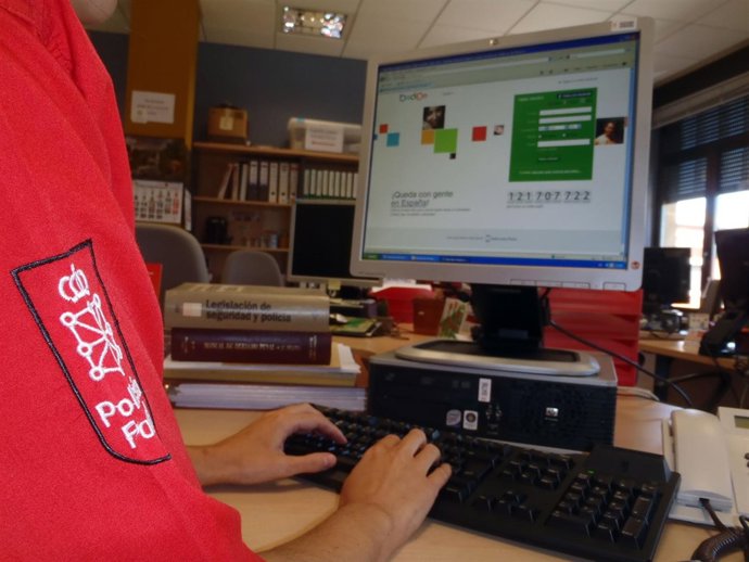 Detenido Un Hombre Por Abrir Un Perfil Falso De Su Ex Pareja En Una Red Social.