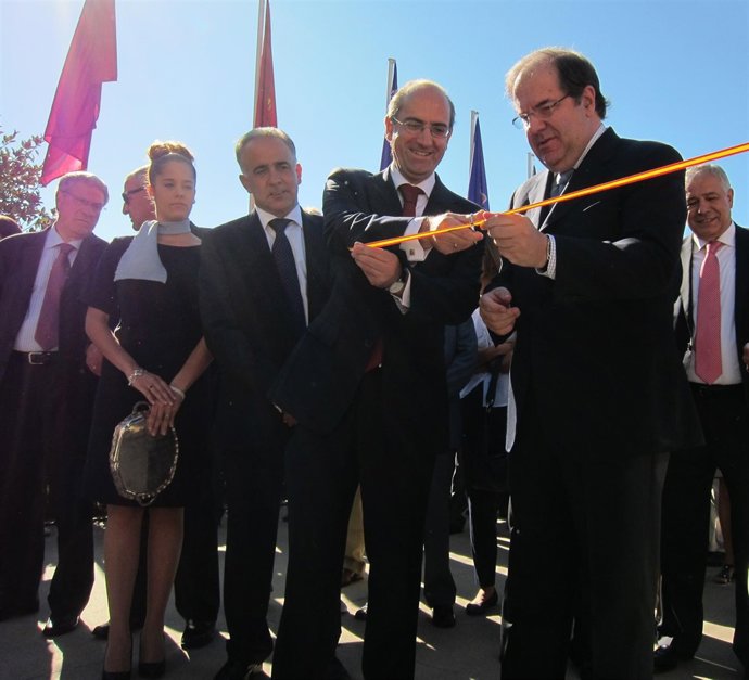 Herrera Y Javier Iglesias Inaugurando La Presente Edición De Agromaq