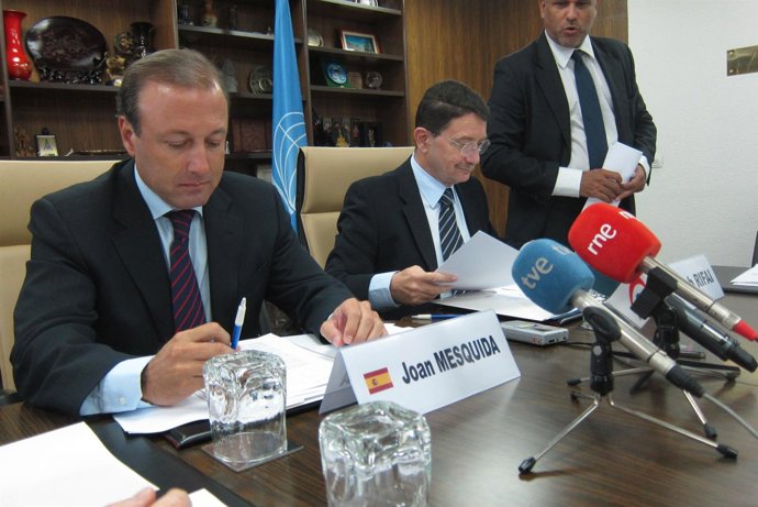 El Secretario Generar De Turismo, Joan Mesquida Y Taleb Rifai