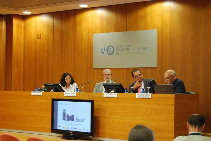 V Reunión Nacional De La Asociación De Usuarios De Radiación De Sincrotrón 