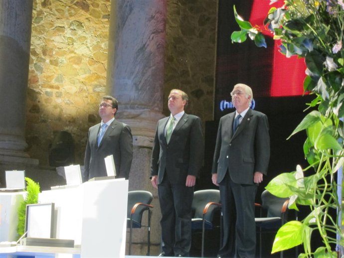 Monago En El Día De Extremadura