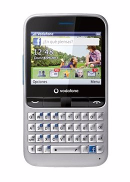 Smartphone Con Botón Facebook Vodafone 555 Blue