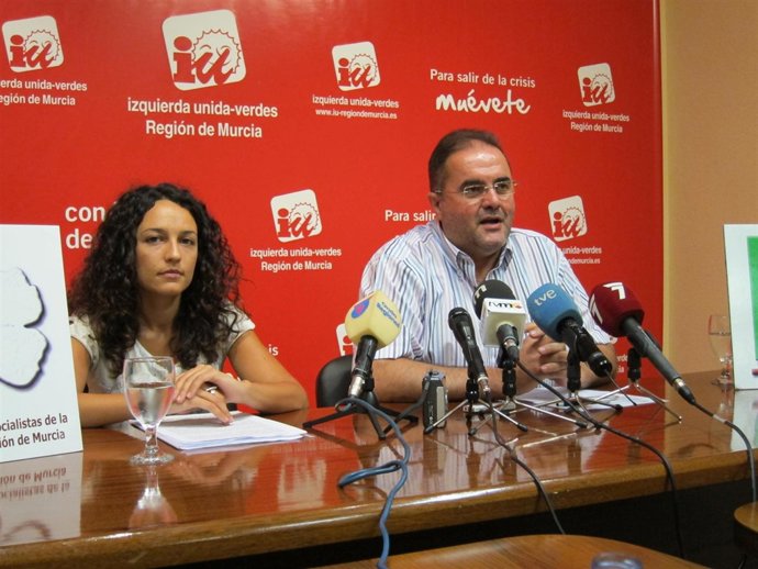 Los Portavoces De Ecosocialistas, Nerea Martínez Y Juan José Cánovas