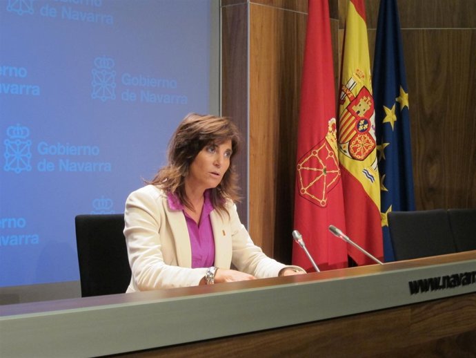 La Consejera De Política Social, Igualdad, Deporte Y Juventud, Elena Torres.