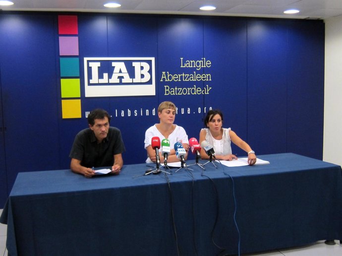 Jabi Garnika, Ainhoa Etxaide Y Bea Martxueta.