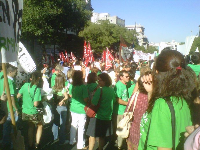 Profesores En La Concentración Ante La Consejería De Educación