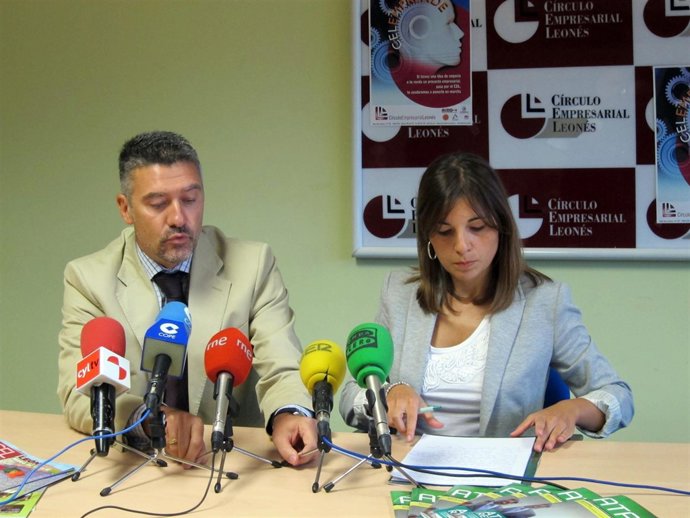 Soraya Mayo Y El Vicepresidente Del CEL, Aurelio Rubio