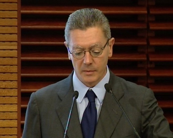 Gallardón defiende papel administraciones públicas