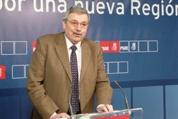 Manuel Hurtado, Senador Socialista