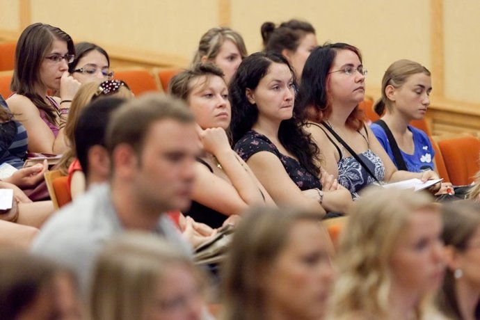 Alumnos De Erasmus De La Universidad De La Laguna (ULL)