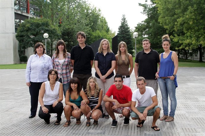 Estudiantes De La UPNA Participantes En Un Concurso Sobre Marketing On Line.