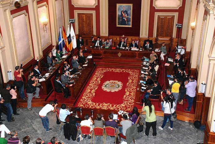 Votación del pleno del Ayuntamiento de Santa Cruz de Tenerife