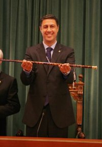 Albiol suspende la parte institucional de los actos por la ausencia de la oposición