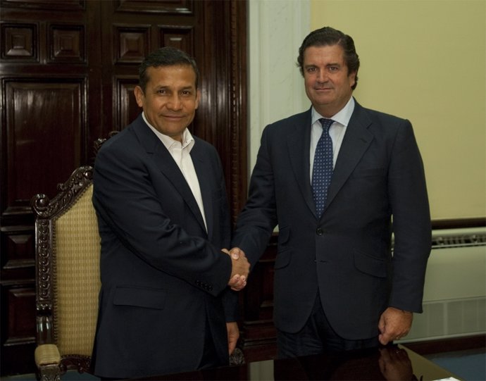 El Presidente De Perú, Ollanta Humala, Con El De Endesa, Borja Prado