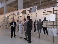 De la Torre evita poner plazos en los terrenos de Repsol, pero prioriza la construcción de las VPO y el parque