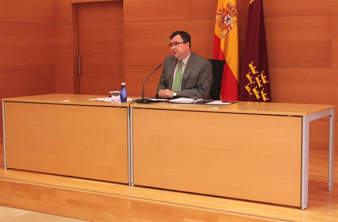 Ballesta En El Consejo De Gobierno