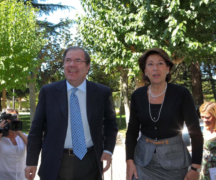 Juan Vicente Herrera Se Reúne Con Magdalena Álvarez