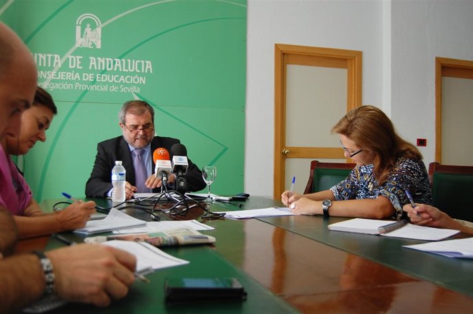 Mougán Detalla Las Cifras Del Nuevo Curso.