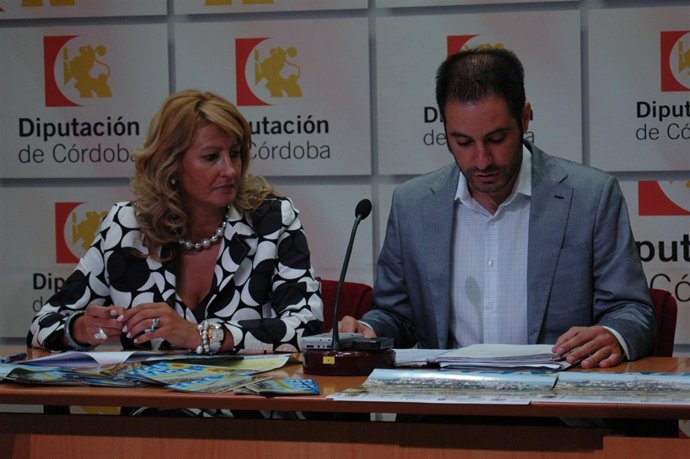 Cabezas Y Criado Durante La Rueda De Prensa