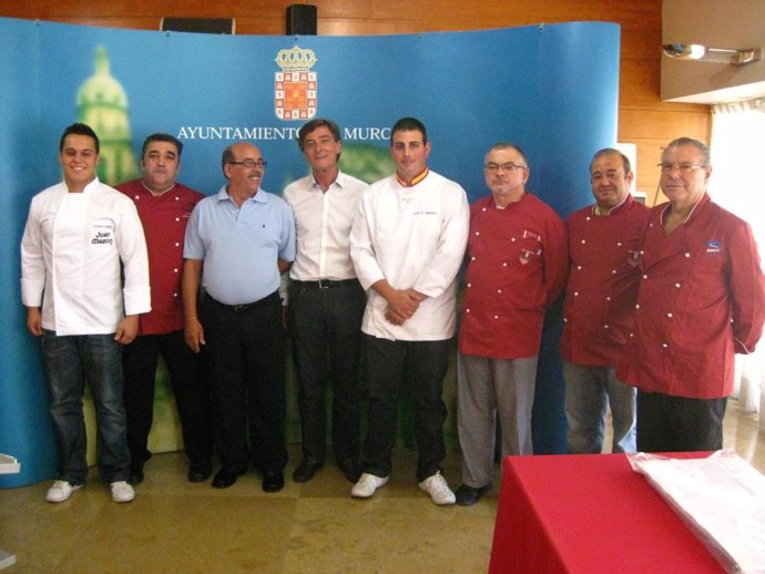 Miembros De La Asociación Regional De Empresarios De La Pastelería (Arepa)