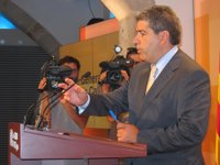 El Govern reprocha a Albiol (PP) que incumple la ley en Badalona