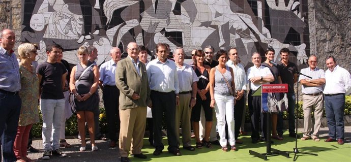 Acto Para Pedir El Traslado Del Guernica