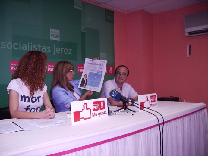 La Secretaria General Del PSOE En Jerez, Pilar Sánchez, En Rueda De Prensa