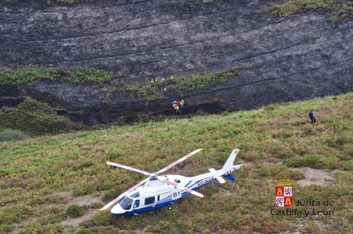 Rescate De Una Brigadista De Extinción De Incendios En Montecillo (Burgos)