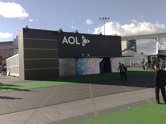 AOL Por Robotskirts CC