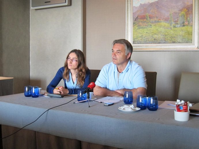 Alonso Y Anabitarte En La Rueda De Prensa