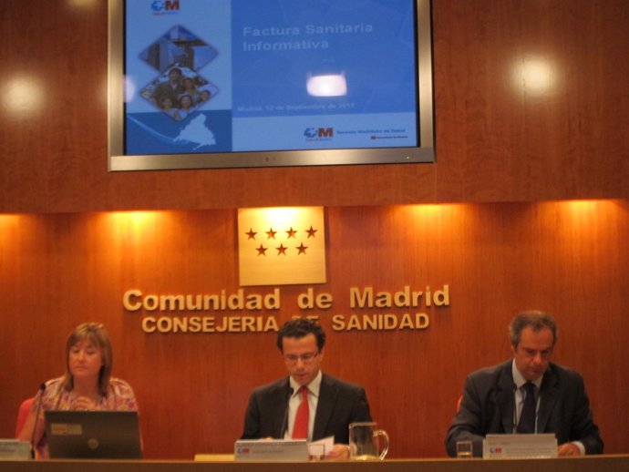 Javier Fernández Lasquetty Durante La Rueda De Prensa