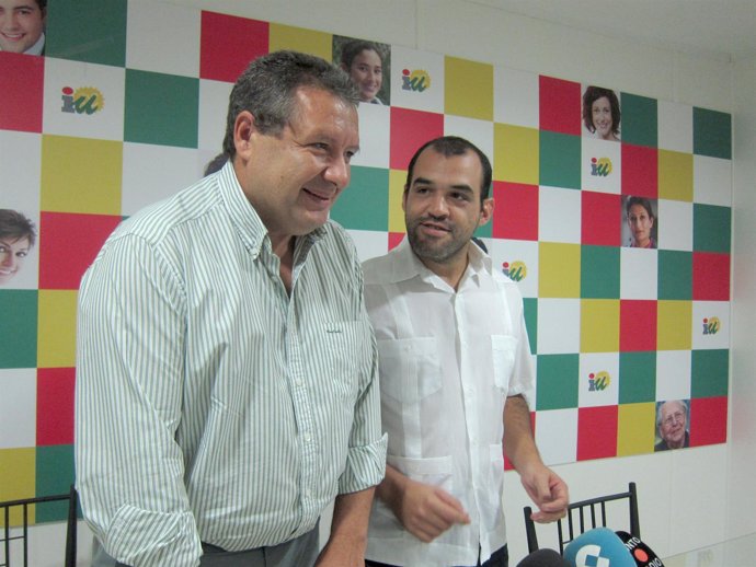 El Concejal De IU Francisco Martínez Y El Parlamentario De José Manuel Mariscal